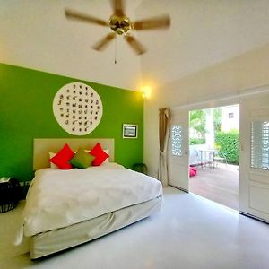 Deluxe Room No Pets